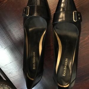 Enzo Angolini low closed heels size: 9.5